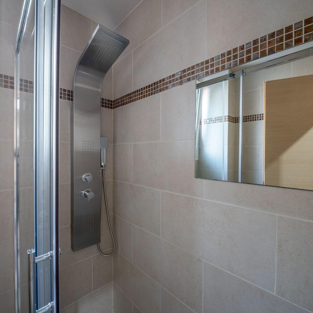 12 Keys Athens Apartments Bagian luar foto