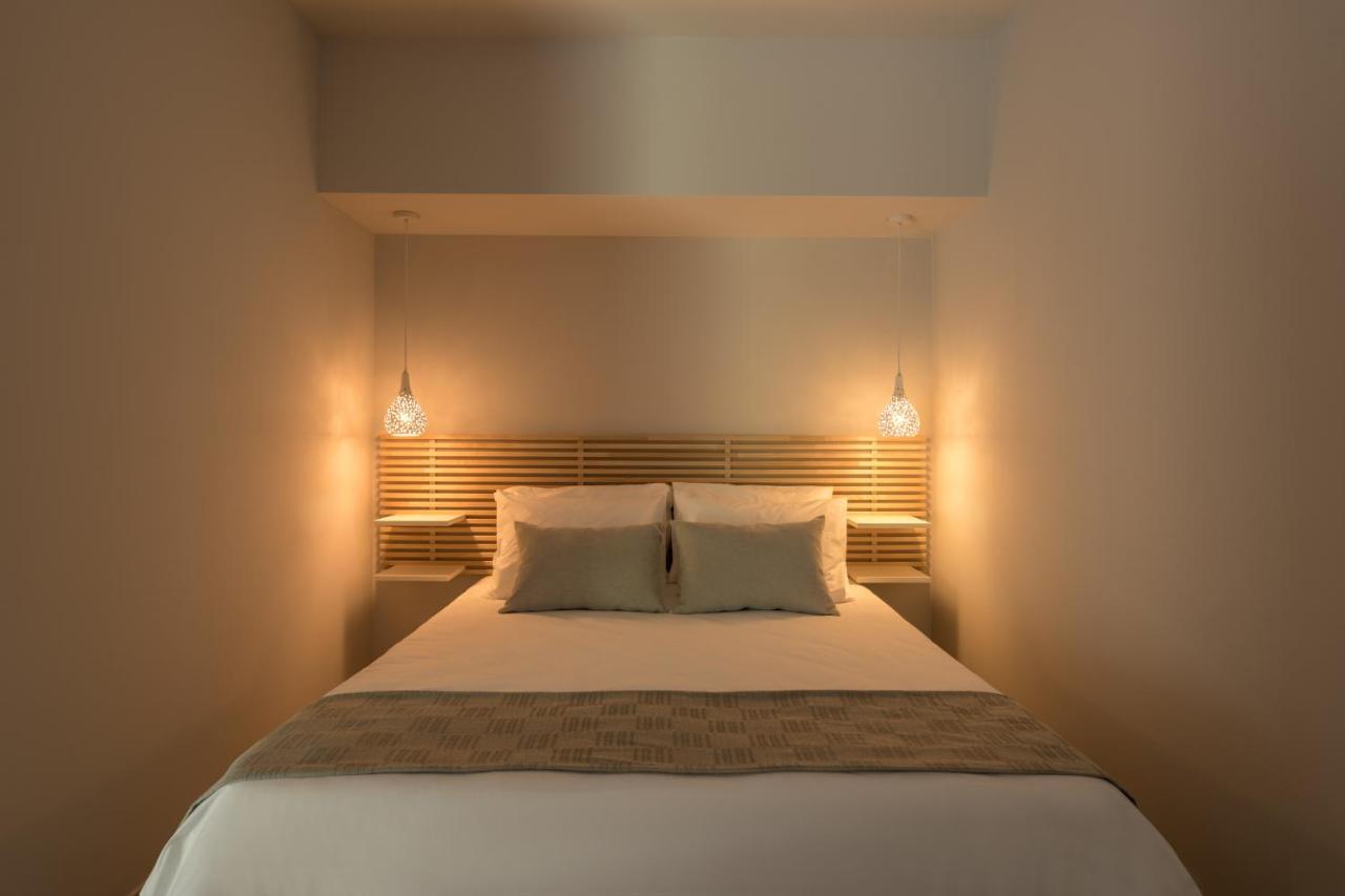 12 Keys Athens Apartments Bagian luar foto